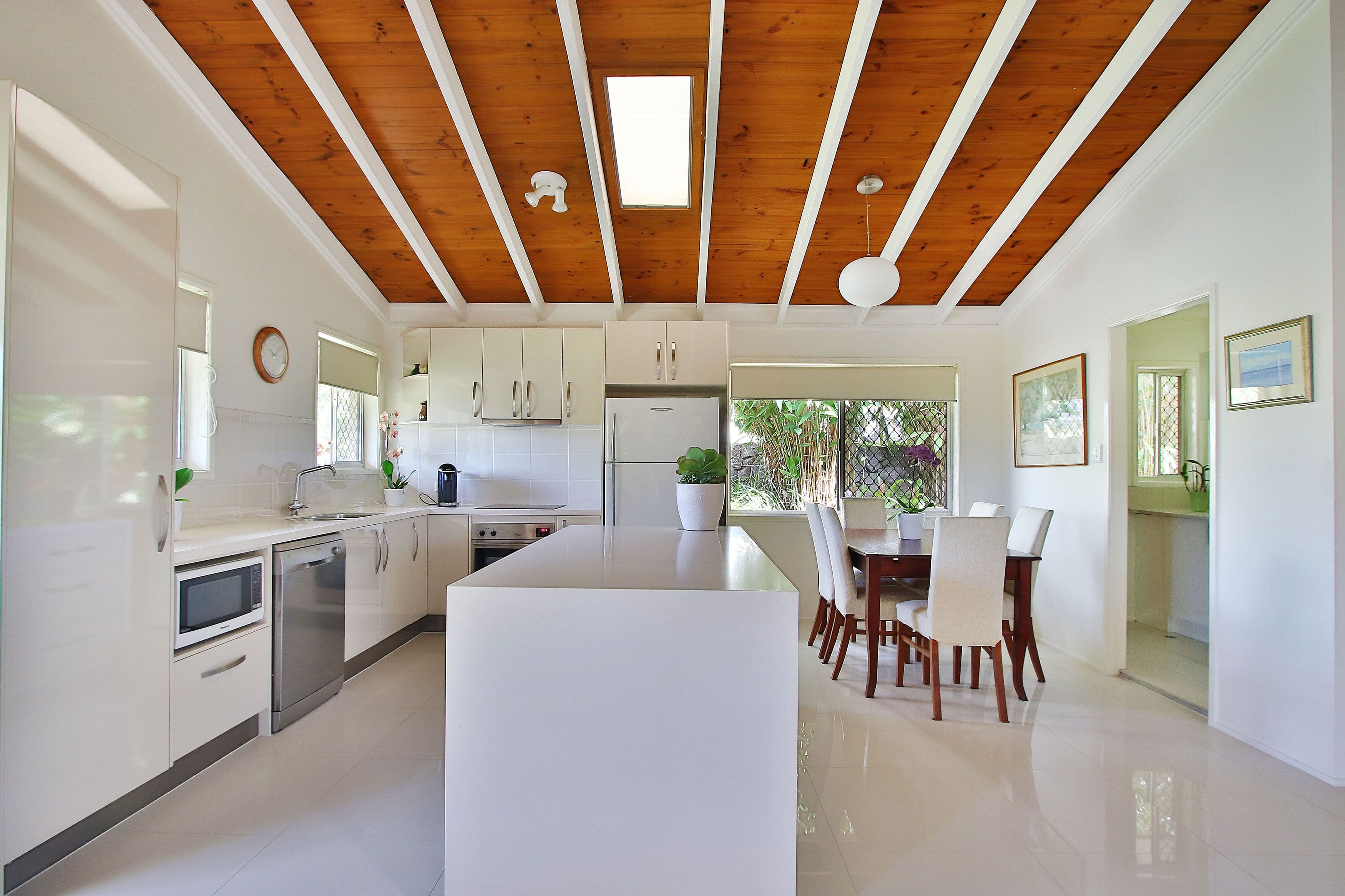 8 Pavuvu Street, Mansfield QLD 4122, Mansfield - Image 1