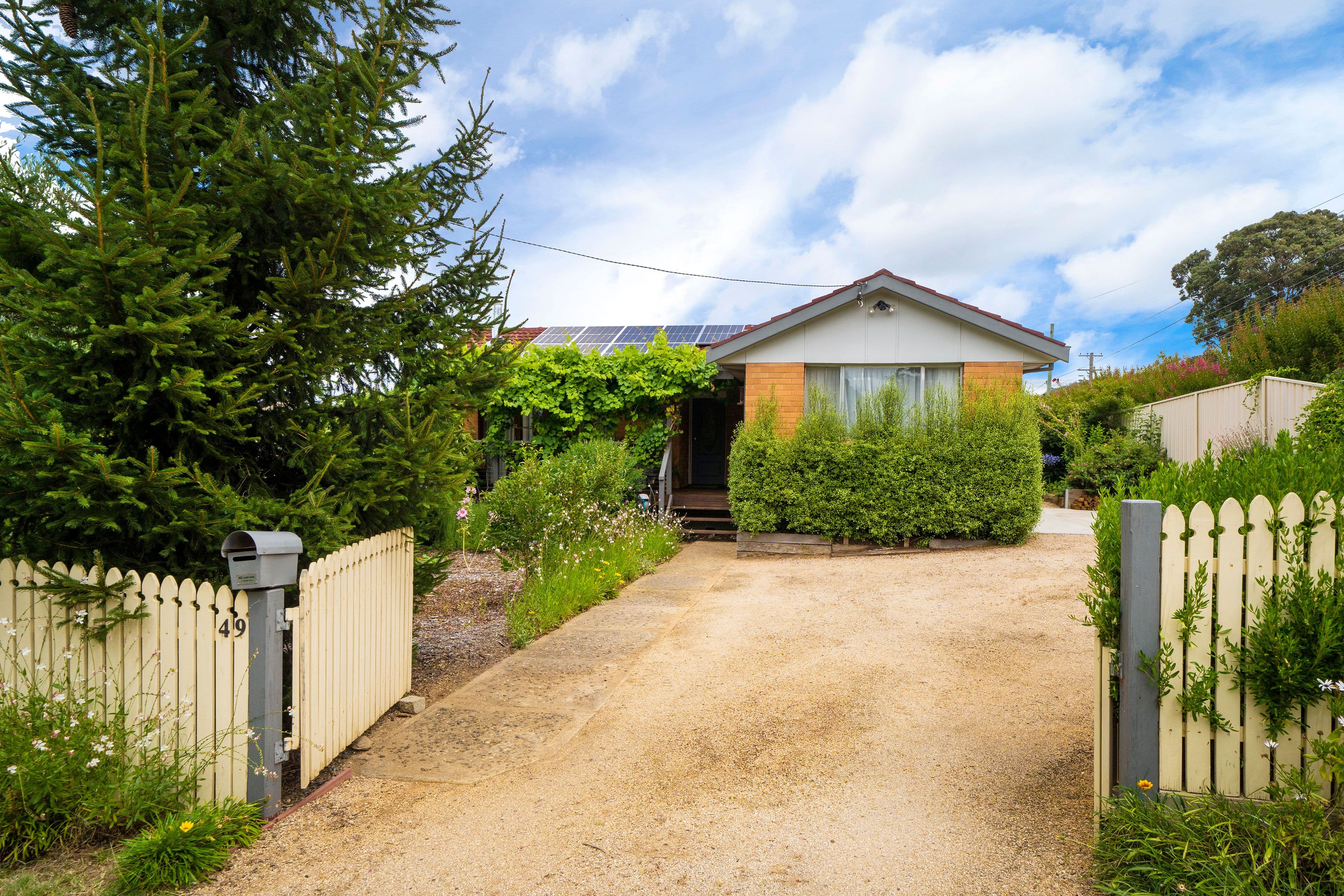 49 Gilmore Place, Queanbeyan West NSW 2620, Queanbeyan West - Image 1