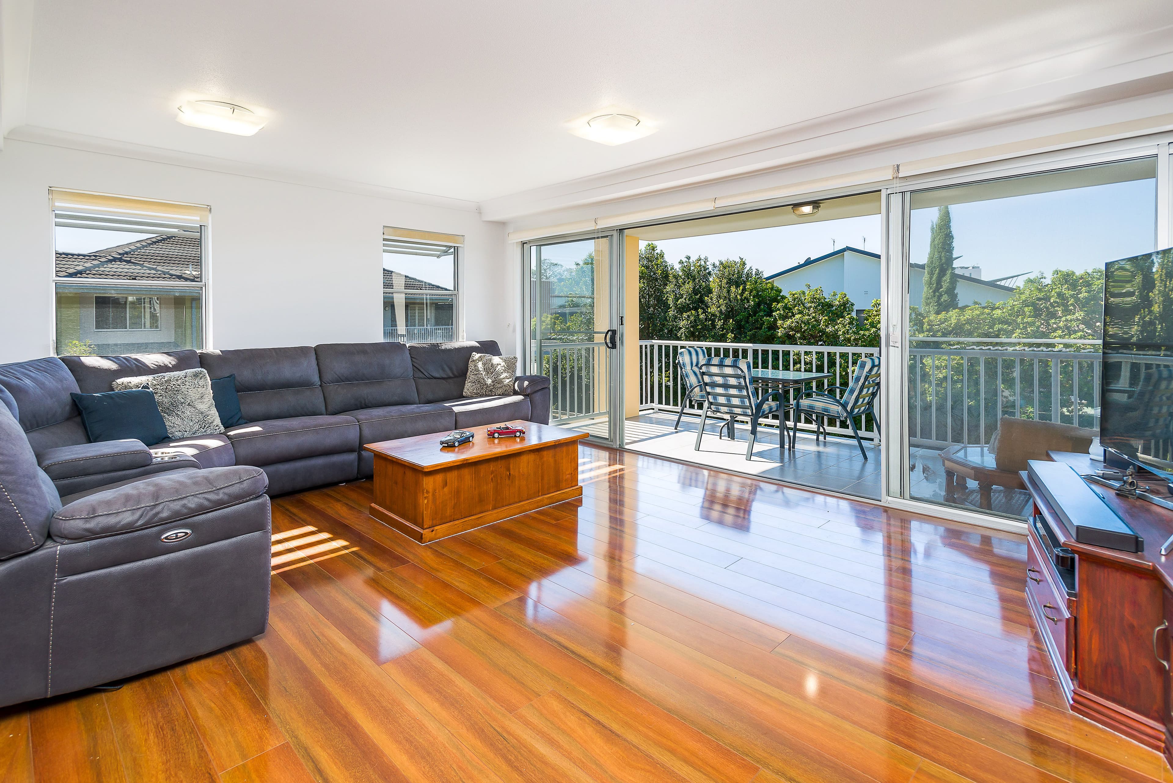 22 Oleander Avenue, Biggera Waters QLD 4216, Biggera Waters - Image 1