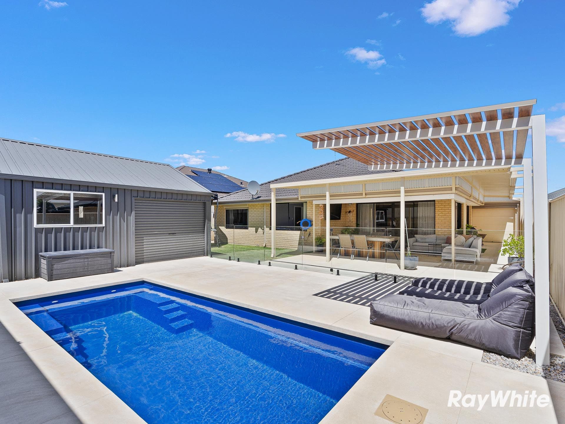 4 Pelora View, Lakelands WA 6180, Lakelands - Image 1