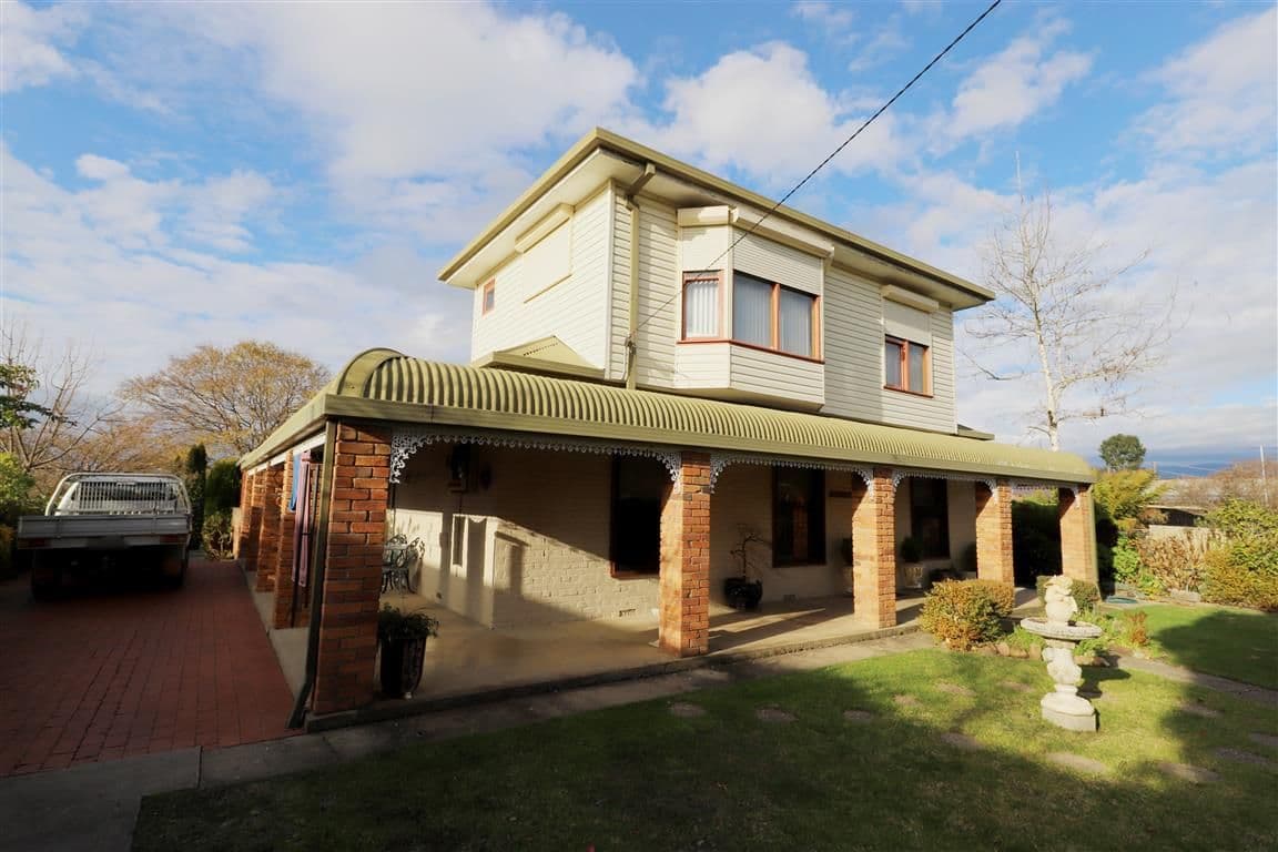 124 Capper Street, Tumut NSW 2720, Tumut - Image 1