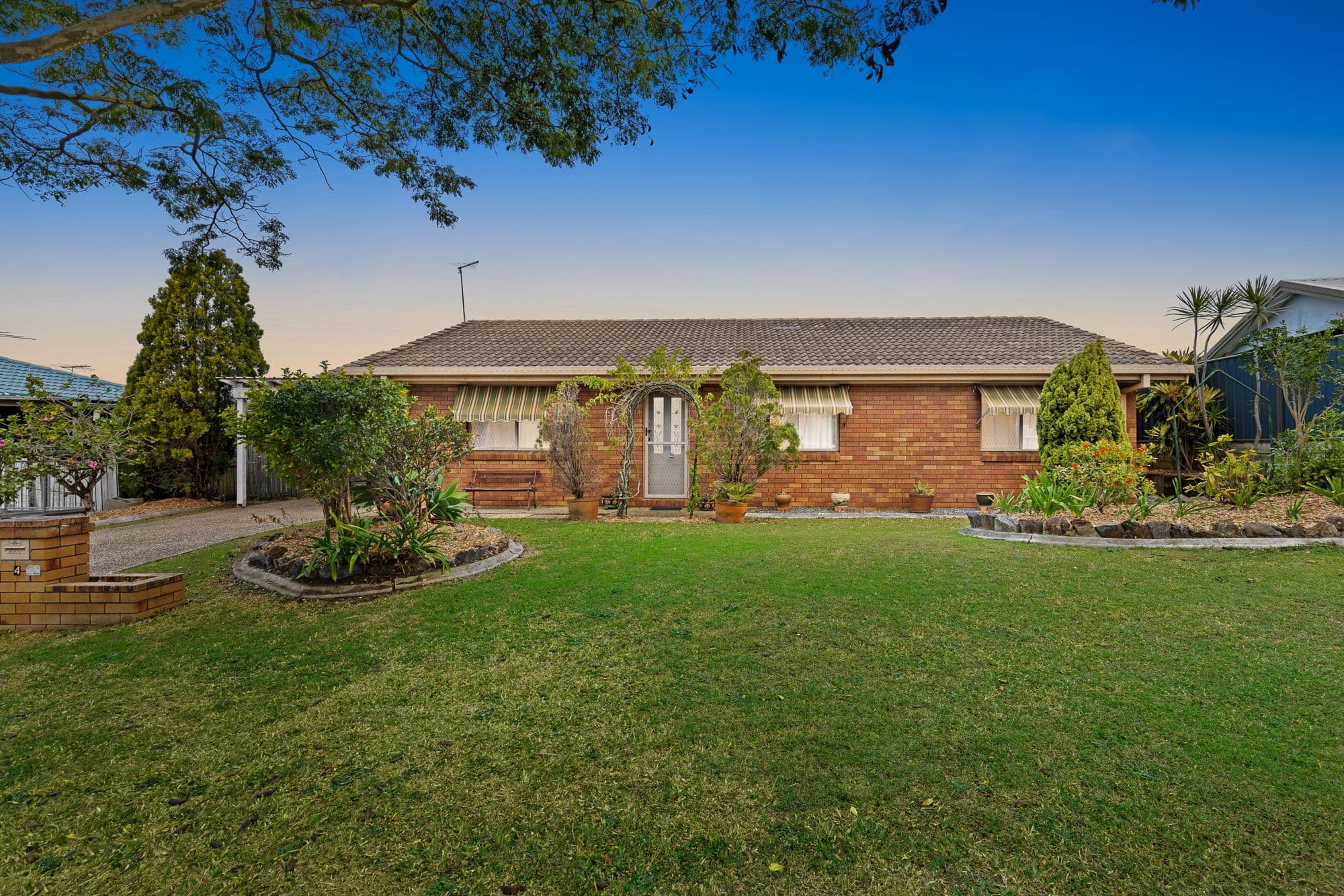 4 Boorala Crescent, Eight Mile Plains QLD 4113, Eight Mile Plains - Image 1