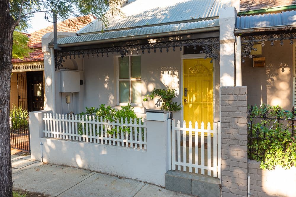 25 Carlton Crescent, Summer Hill - Image 1