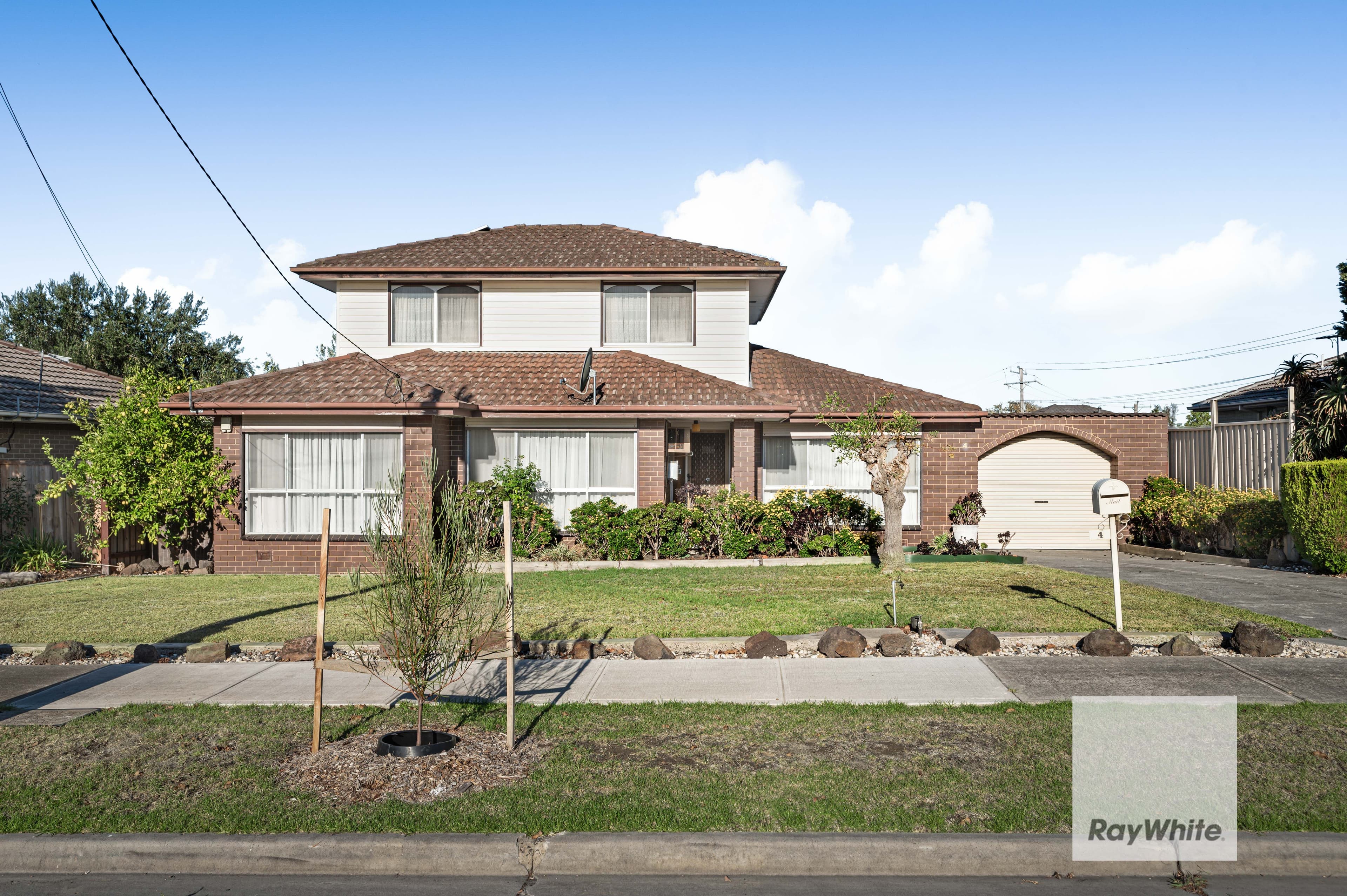 4 Byfield Close, Gladstone Park VIC 3043, Gladstone Park - Image 1