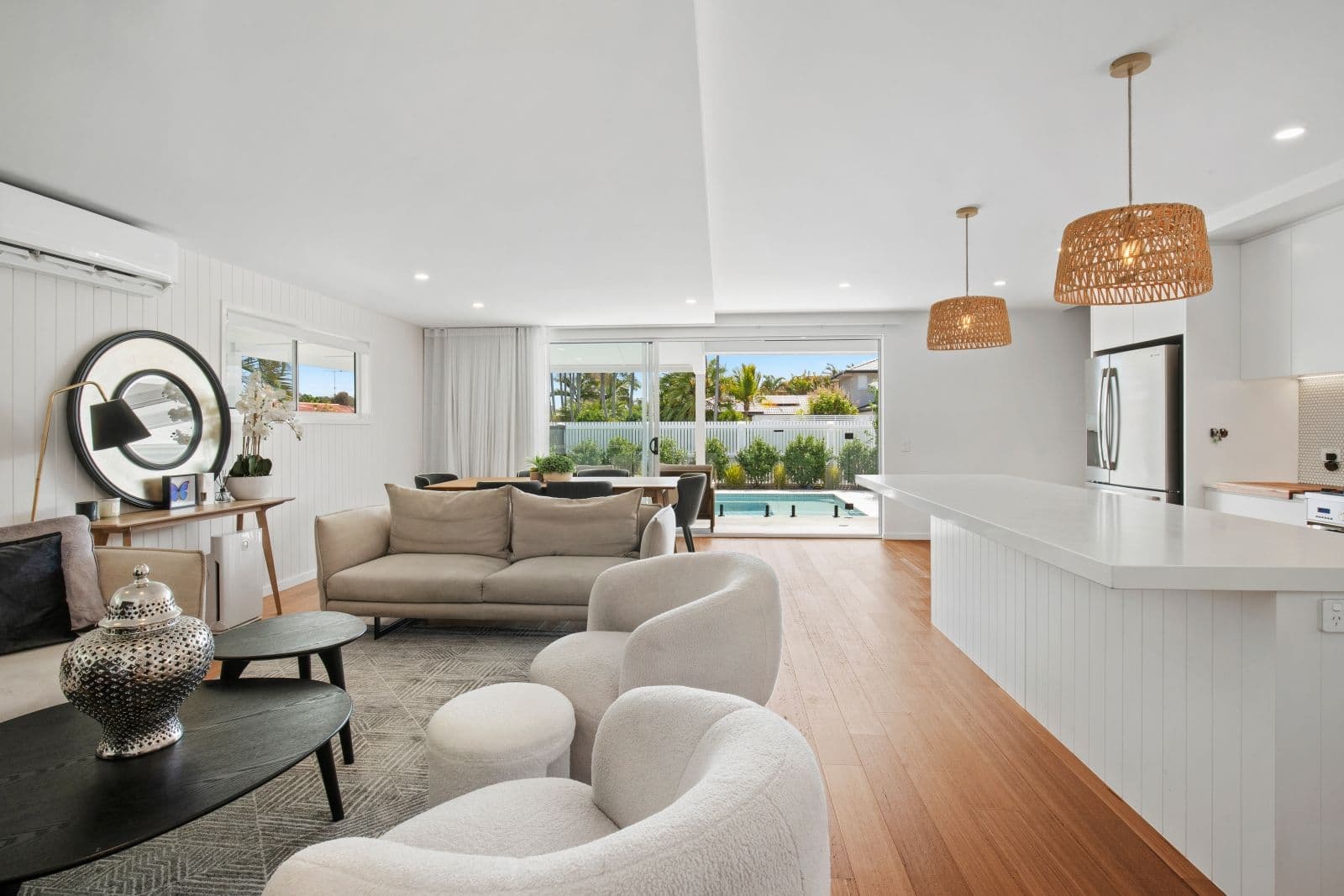 1 Peninsula Court, Mermaid Waters QLD 4218, Mermaid Waters - Image 1