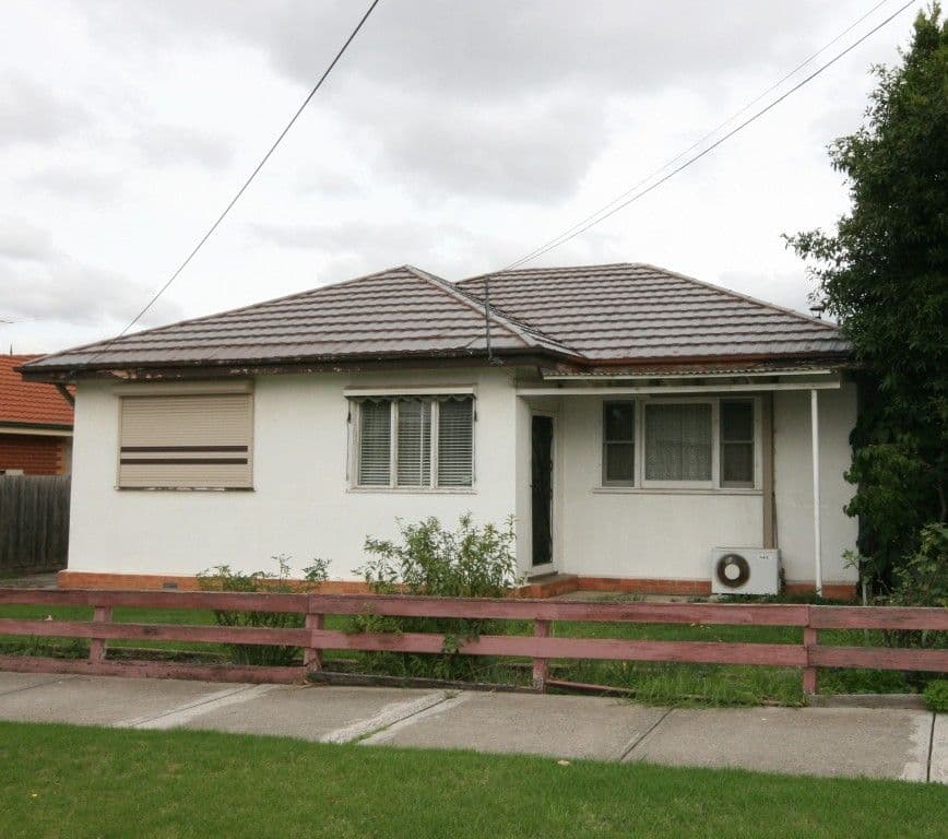 73 Walmer Avenue, ST ALBANS VIC 3021, St Albans - Image 1