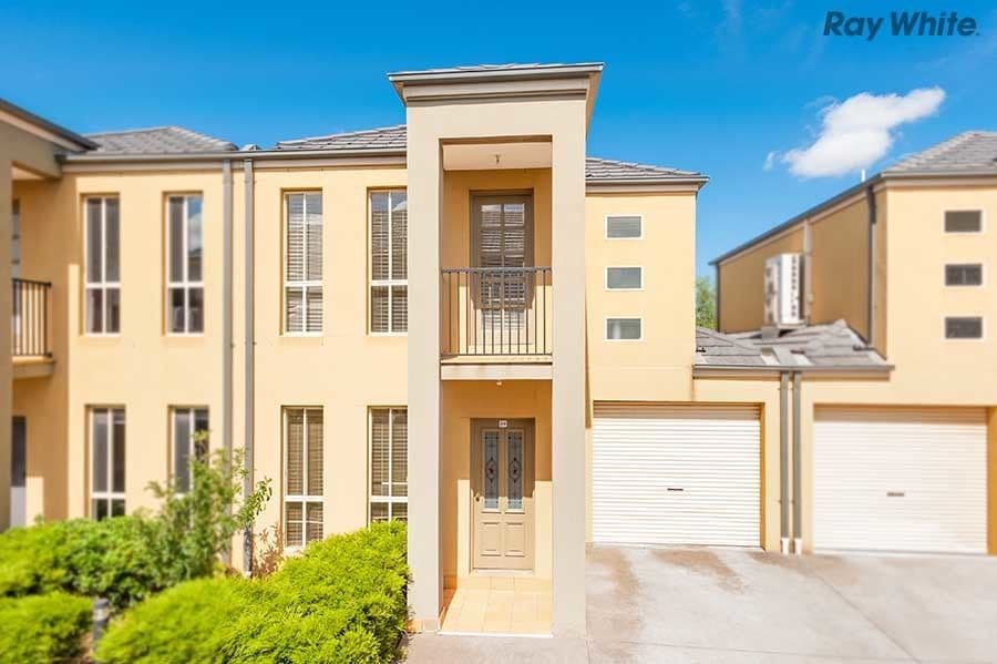 8 Lorraine Court, Hillside VIC 3037, Hillside - Image 1