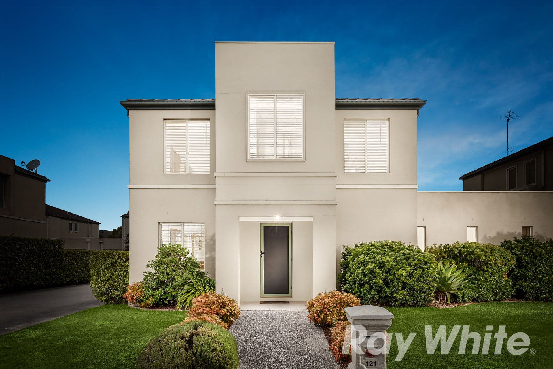 121 Sovereign Manors Crescent, Rowville VIC 3178, Rowville - Image 1