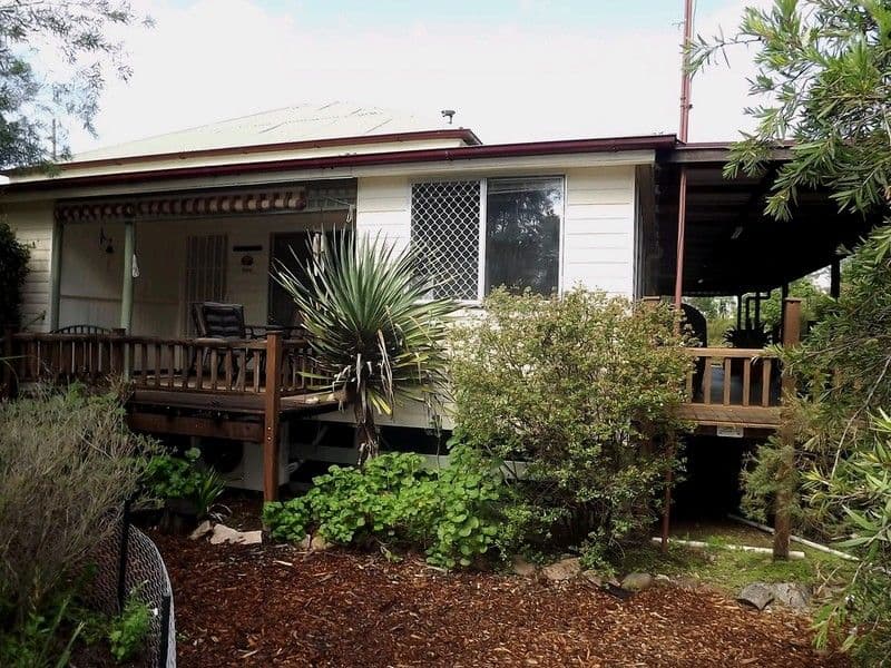 6 Short Street, CROWS NEST QLD 4355, Crows Nest - Image 1