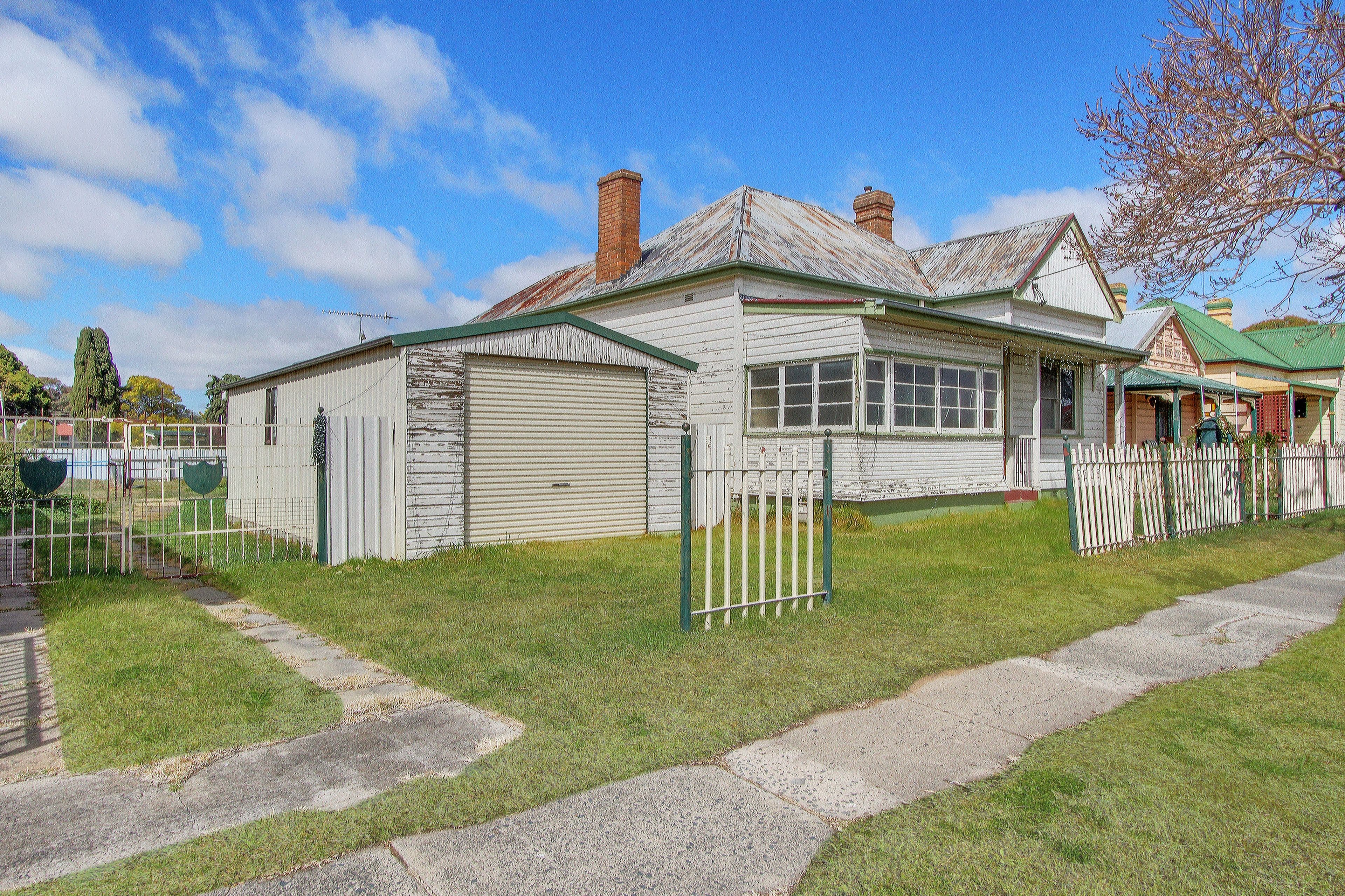 27 Lagoon Street, Goulburn - Image 1