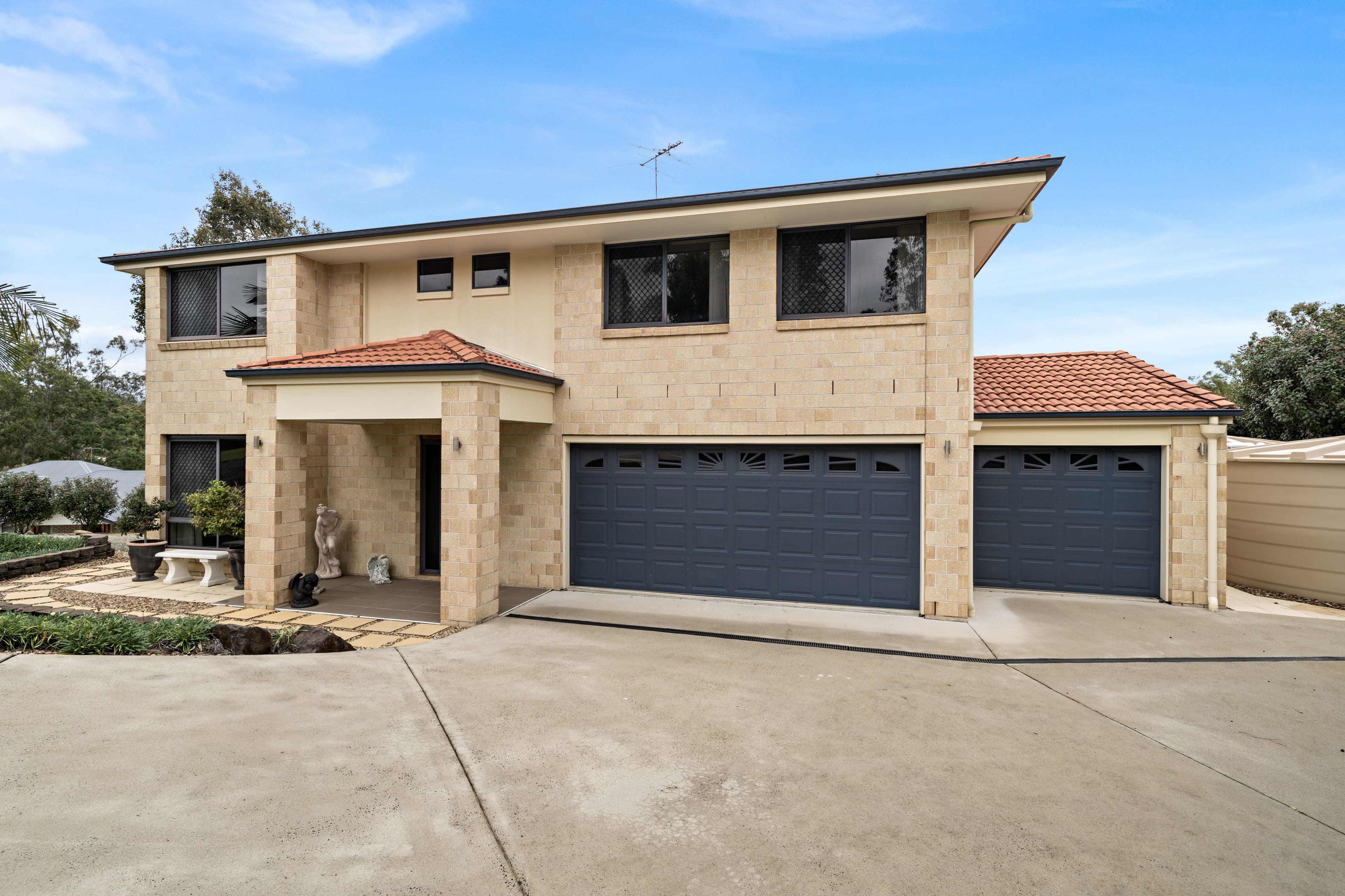 27 Borrowdale Court, Mundoolun QLD 4285, Mundoolun - Image 1