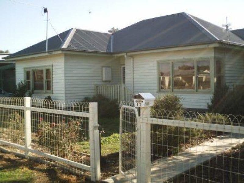 17 Watson Street, SEYMOUR VIC 3660, Seymour - Image 1