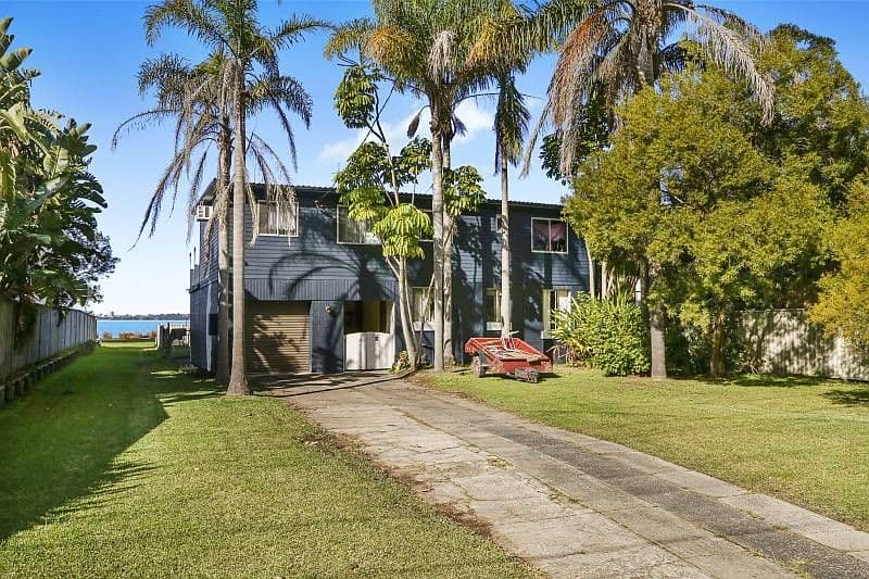 279 Lakedge Avenue, Berkeley Vale NSW 2261, Berkeley Vale - Image 1