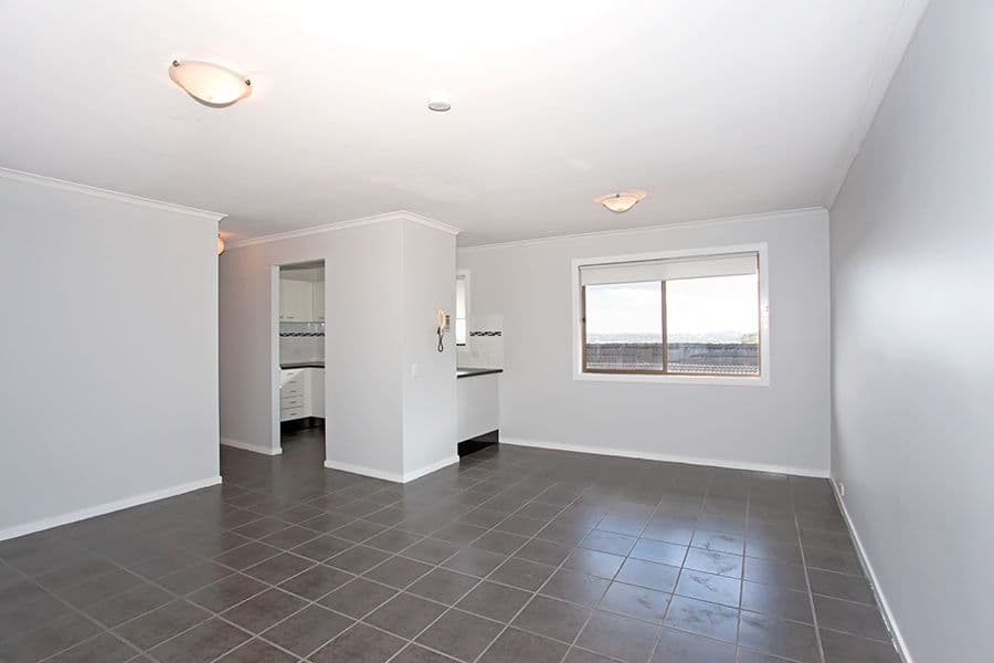 2 Benjamin Street, MOUNT LOFTY QLD 4350, Mount Lofty - Image 1