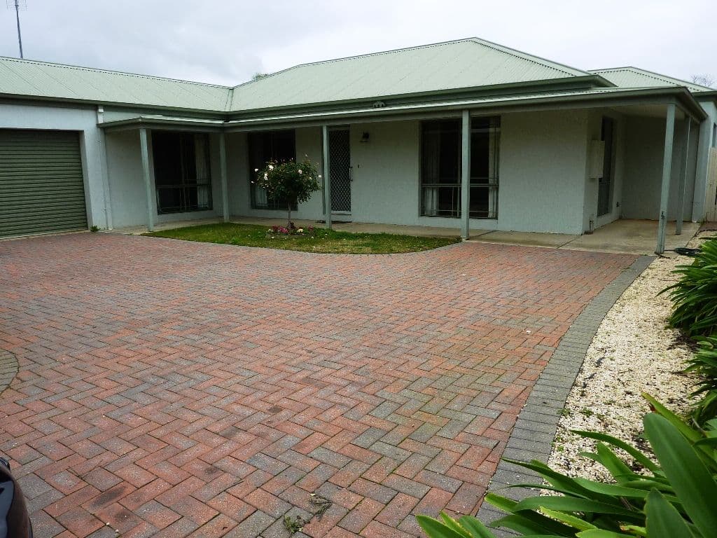87b Sutton Street, ECHUCA VIC 3564, Echuca - Image 1