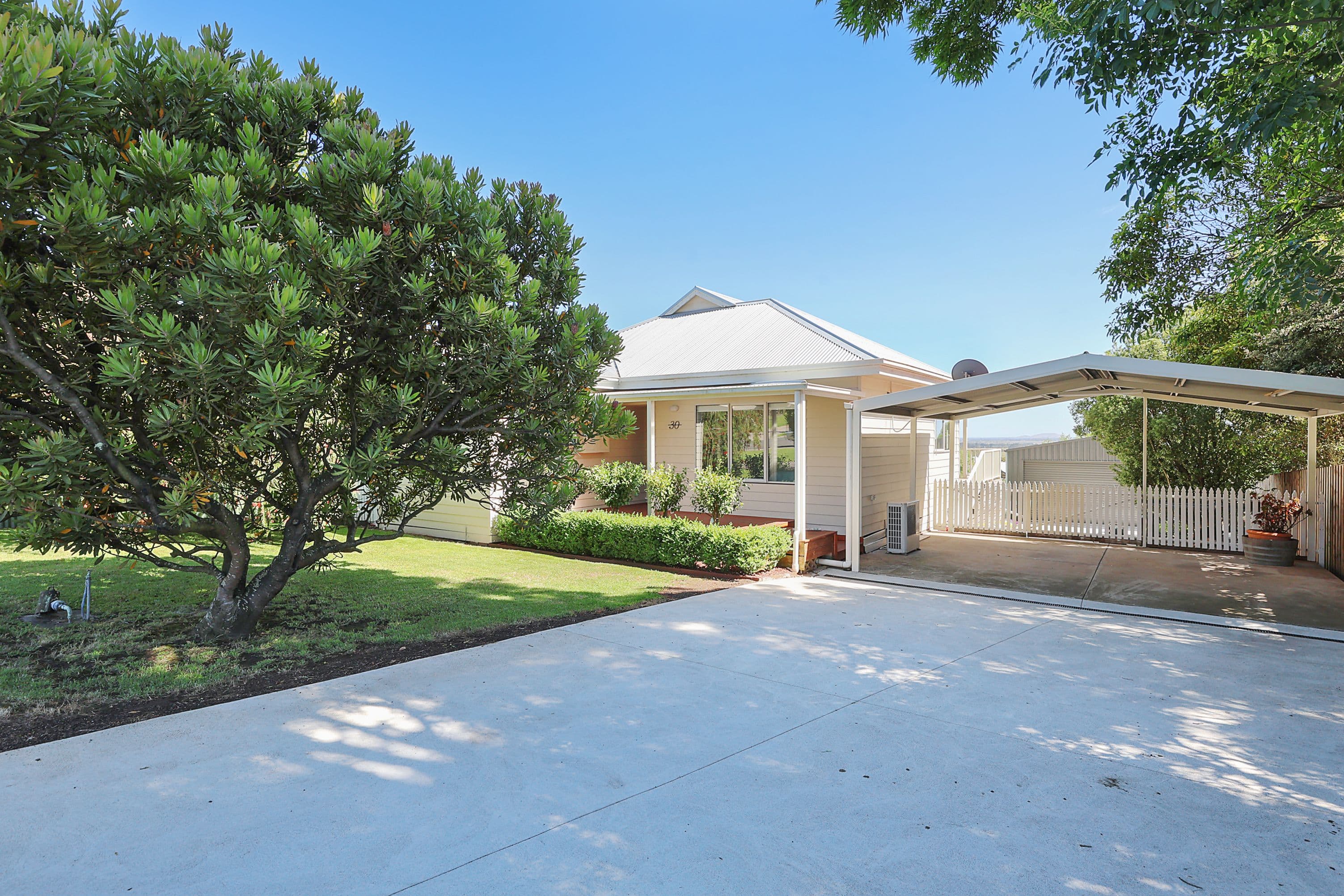 30 Henderson Street, Camperdown VIC 3260, Camperdown - Image 1