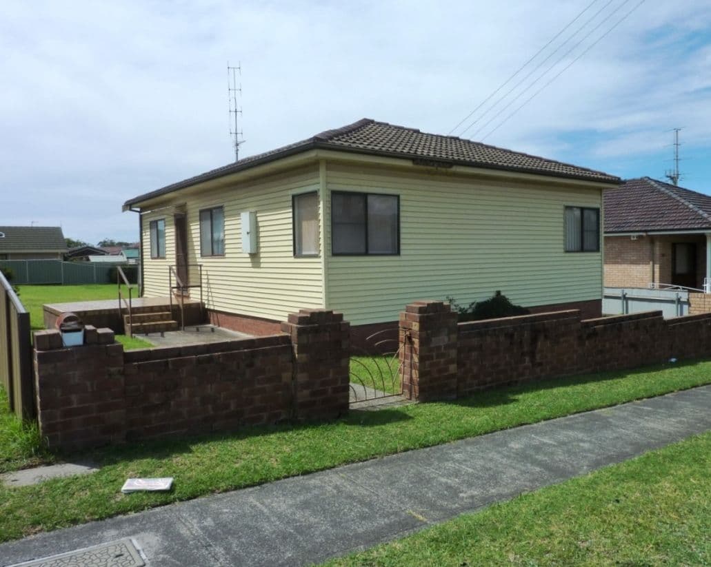 77 Pioneer Road, BELLAMBI NSW 2518, Bellambi - Image 1