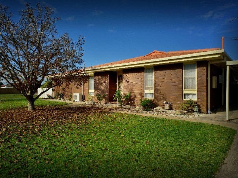 100 Kennedy Street, HOWLONG NSW 2643, Howlong - Image 1