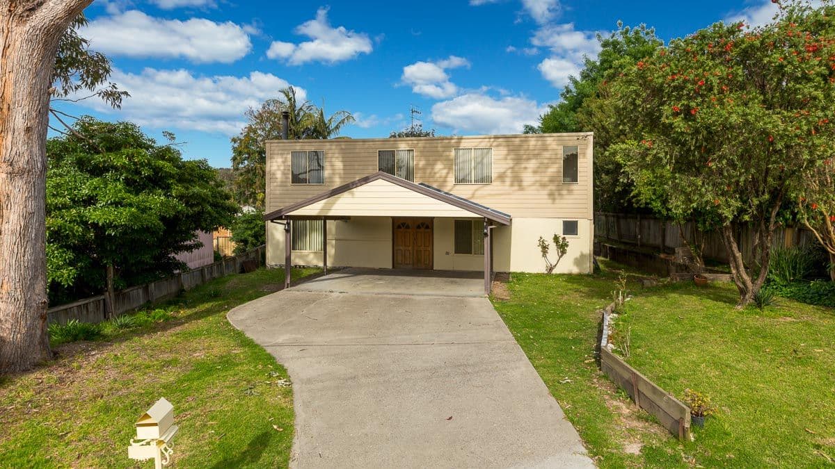 41 Tasman Street, Surf Beach - Image 1