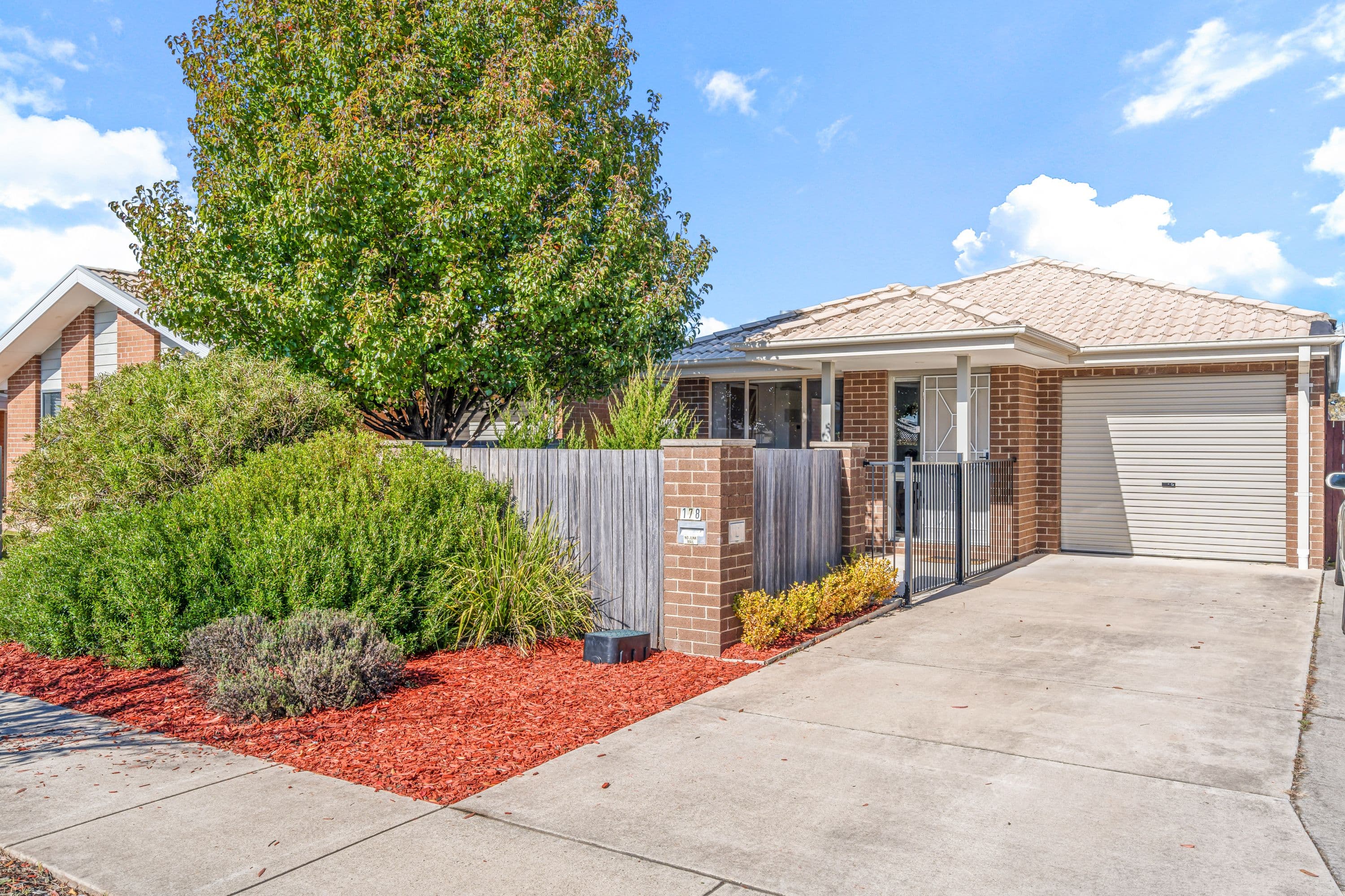 178 Macfarlane Burnet Avenue, Macgregor ACT 2615, Macgregor - Image 1