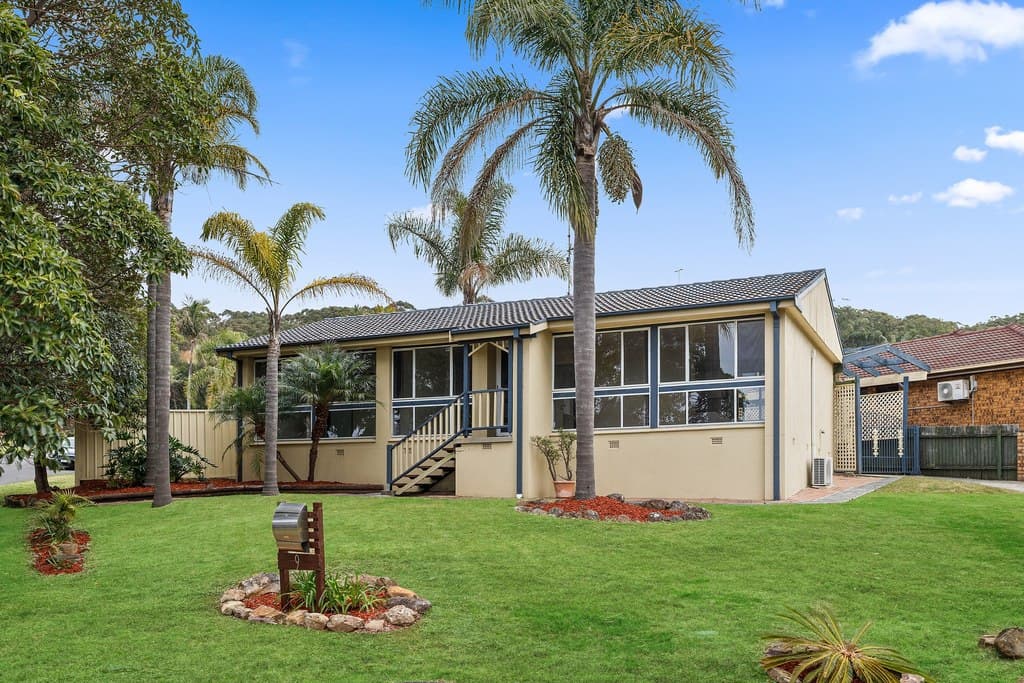 9 Woodlands Drive, Barrack Heights - Image 1