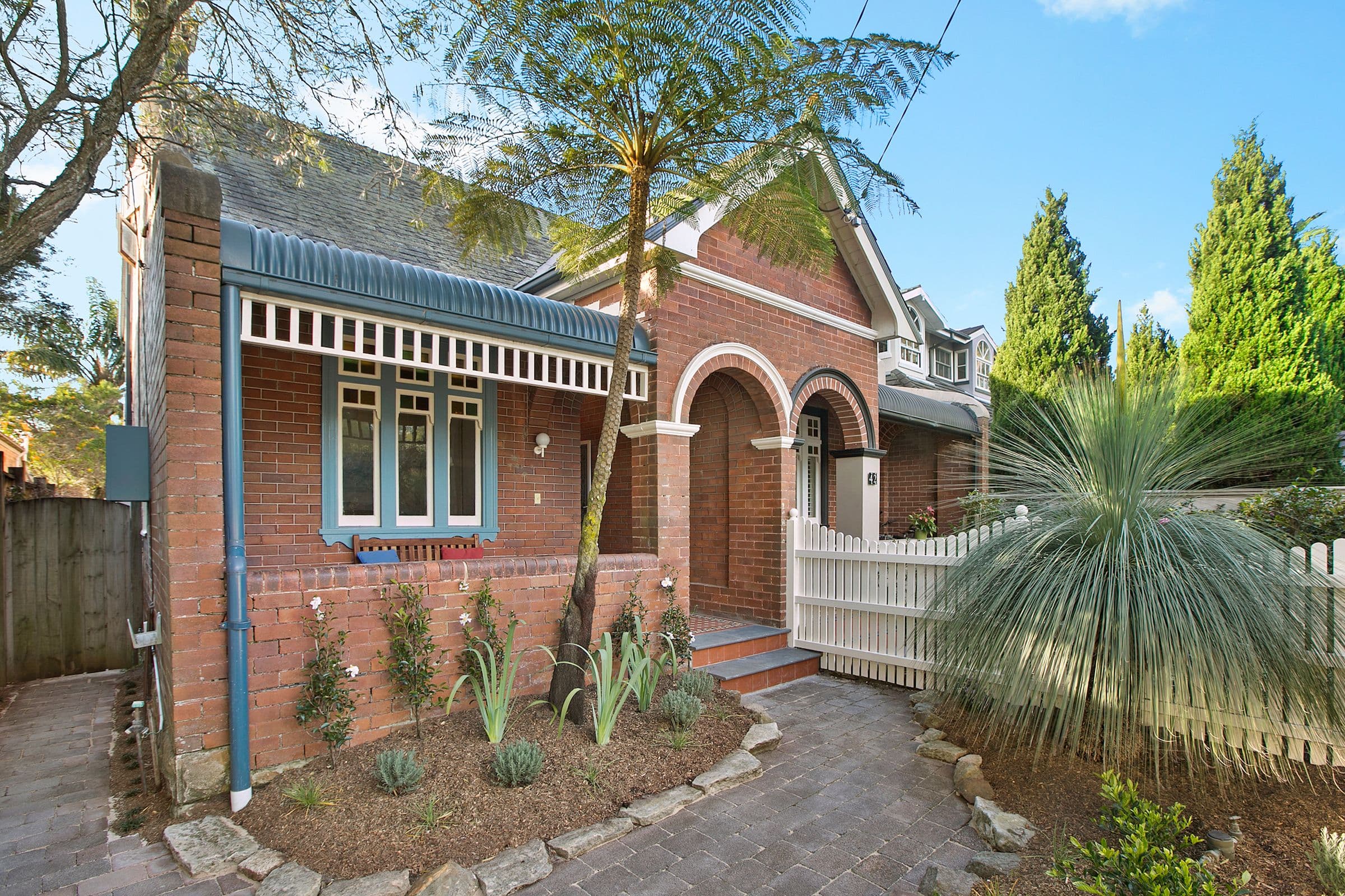 44 Alexander Street, Manly - Image 1
