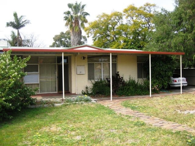 31a Connemara Drive, THORNLIE WA 6108, Thornlie - Image 1