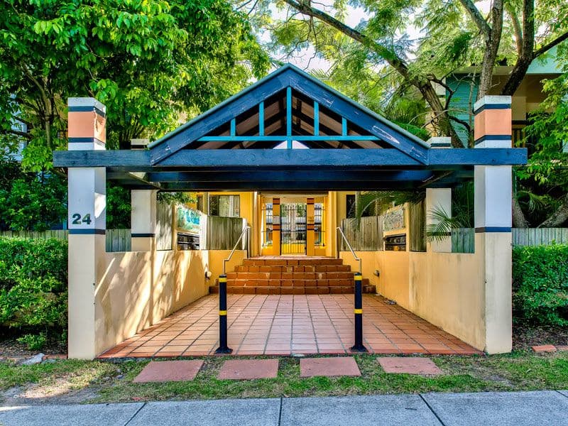 28 Grosvenor Street, BALMORAL QLD 4171, Balmoral - Image 1
