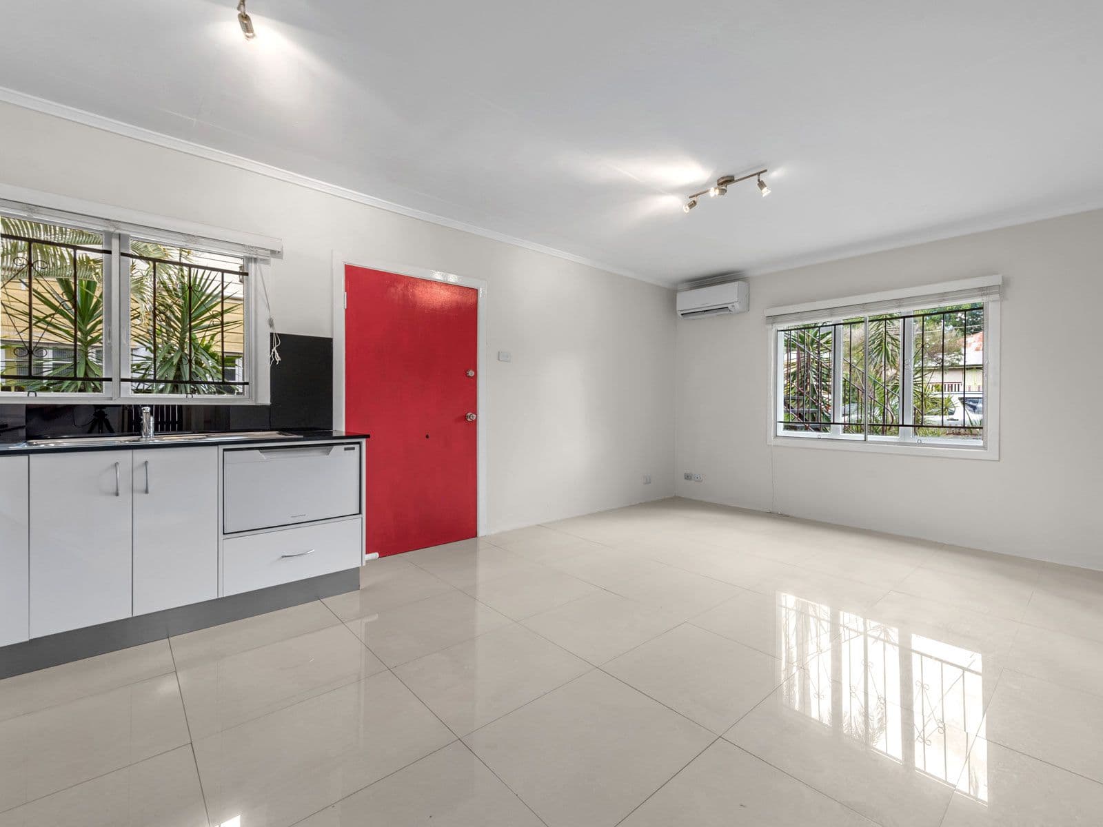 13 Gladstone Street, Coorparoo QLD 4151, Coorparoo - Image 1