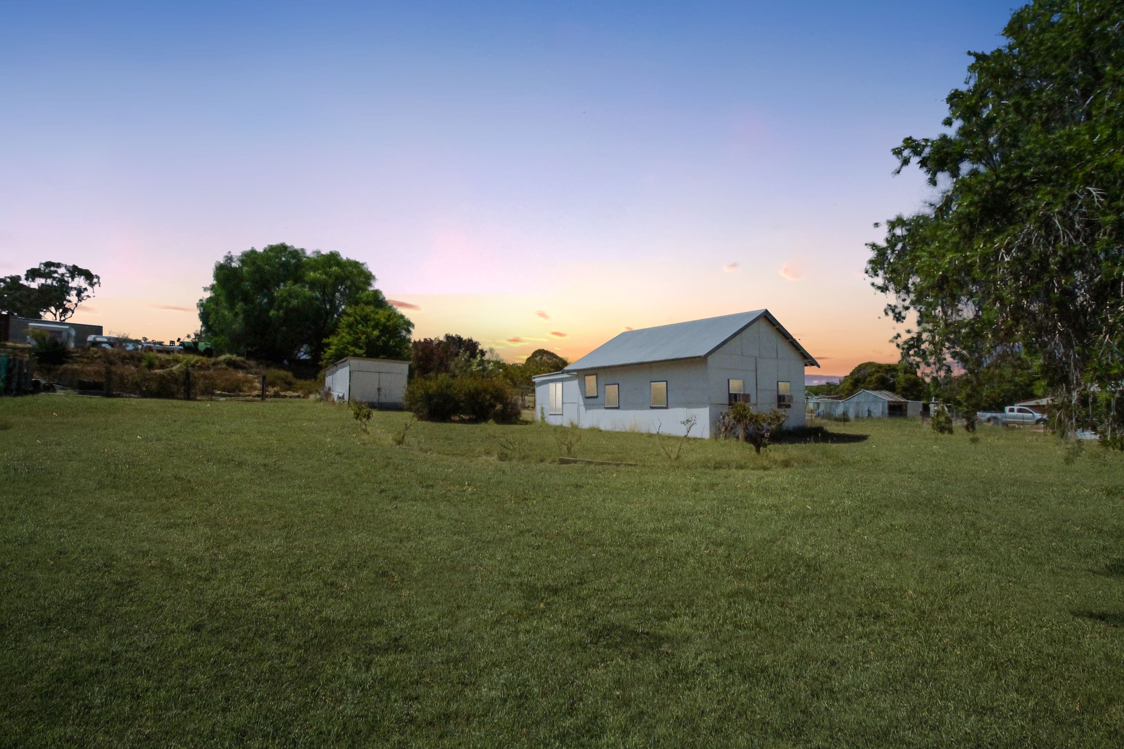 14 Learmonth Street, Willow Tree - Image 1