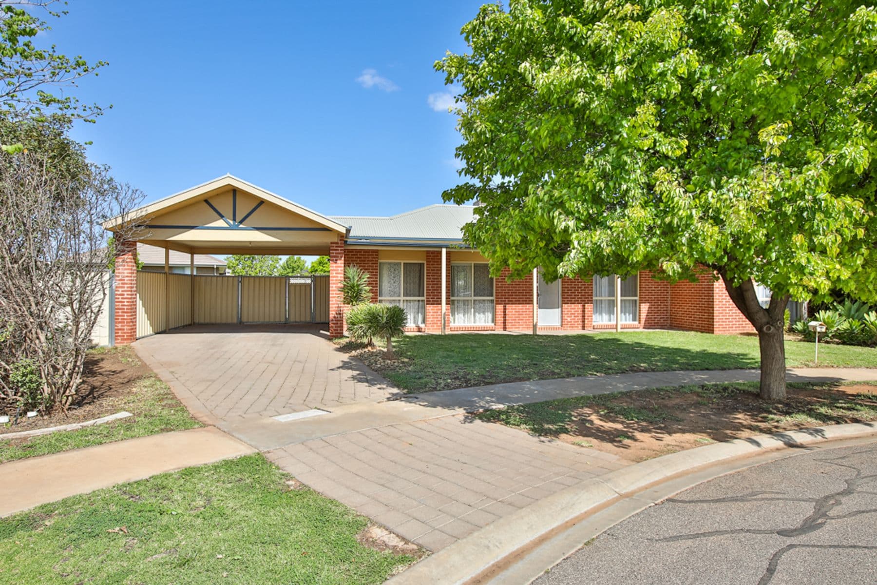 4 Lancaster Court, Mildura - Image 1