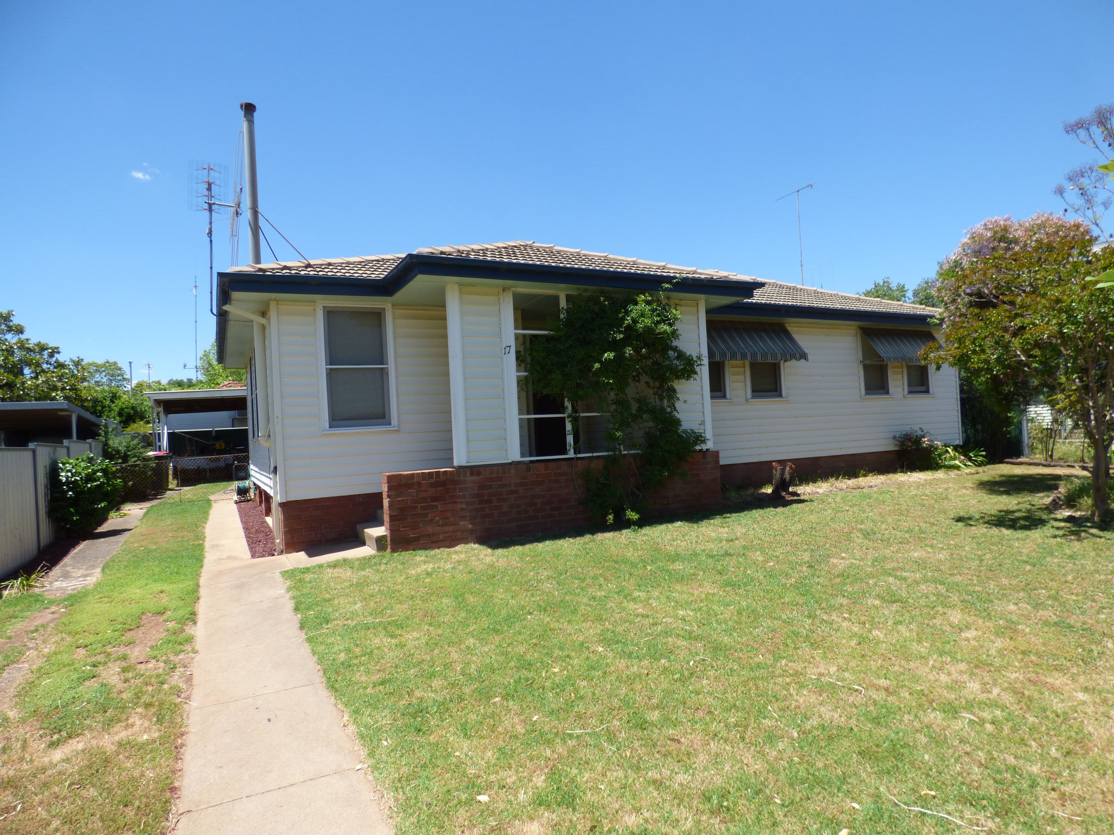 17 Holloway Street, Forbes NSW 2871, Forbes - Image 1