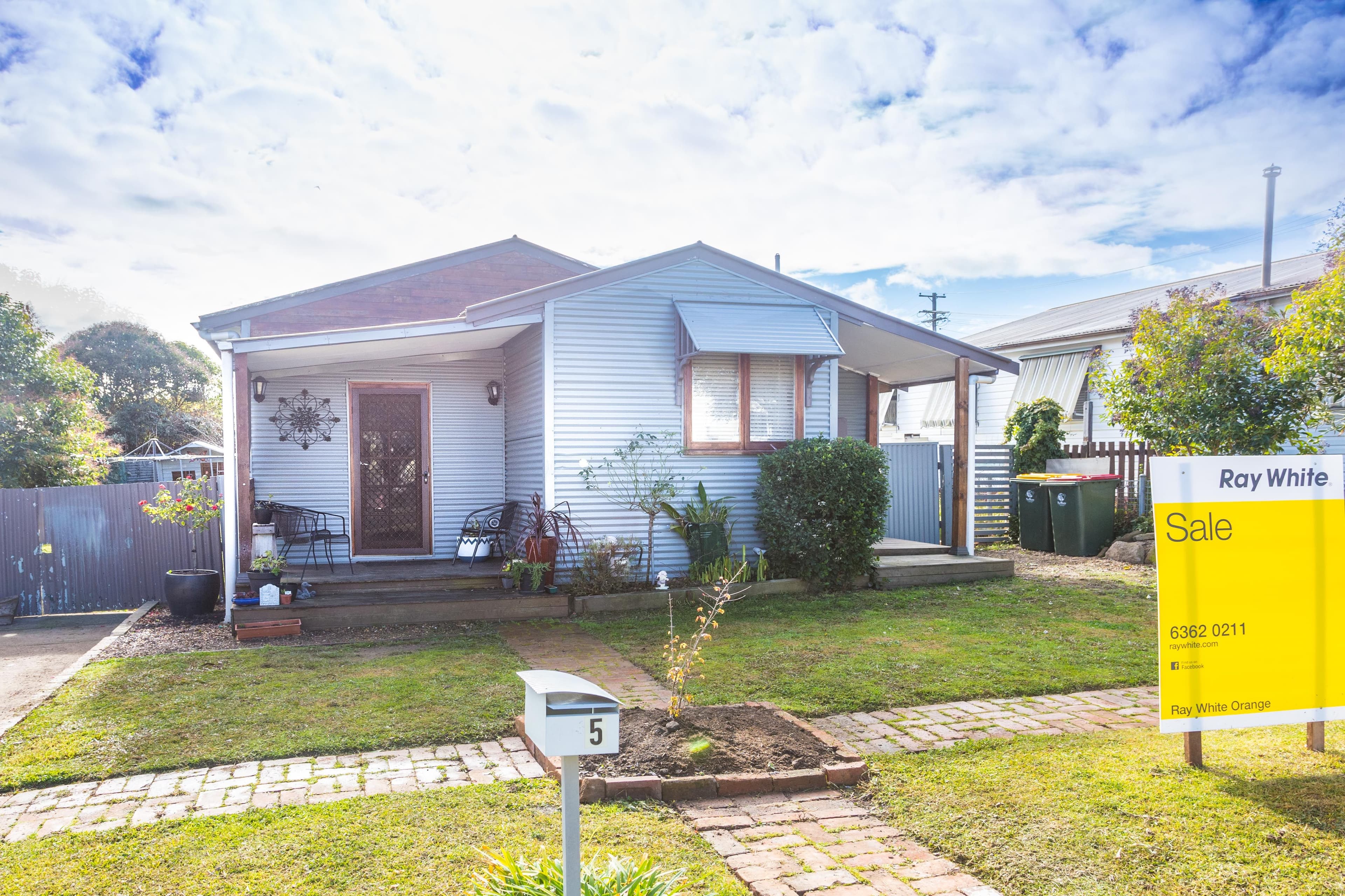 15 Kokoda Street, Orange - Image 1