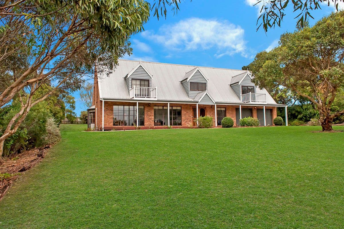 15 Swinton Street, WARRNAMBOOL VIC 3280, Warrnambool - Image 1