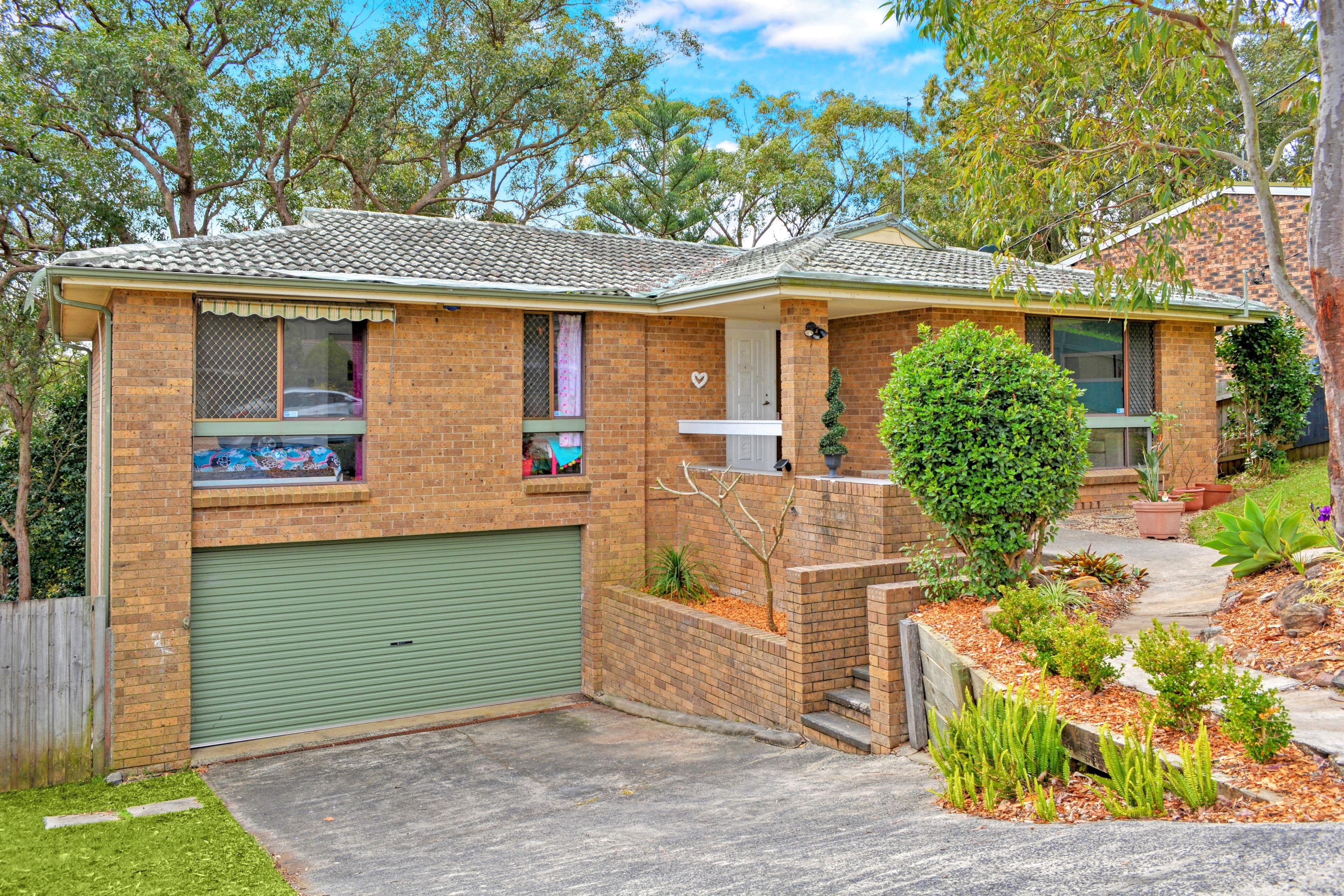 28 Plateau Road, North Gosford - Image 1