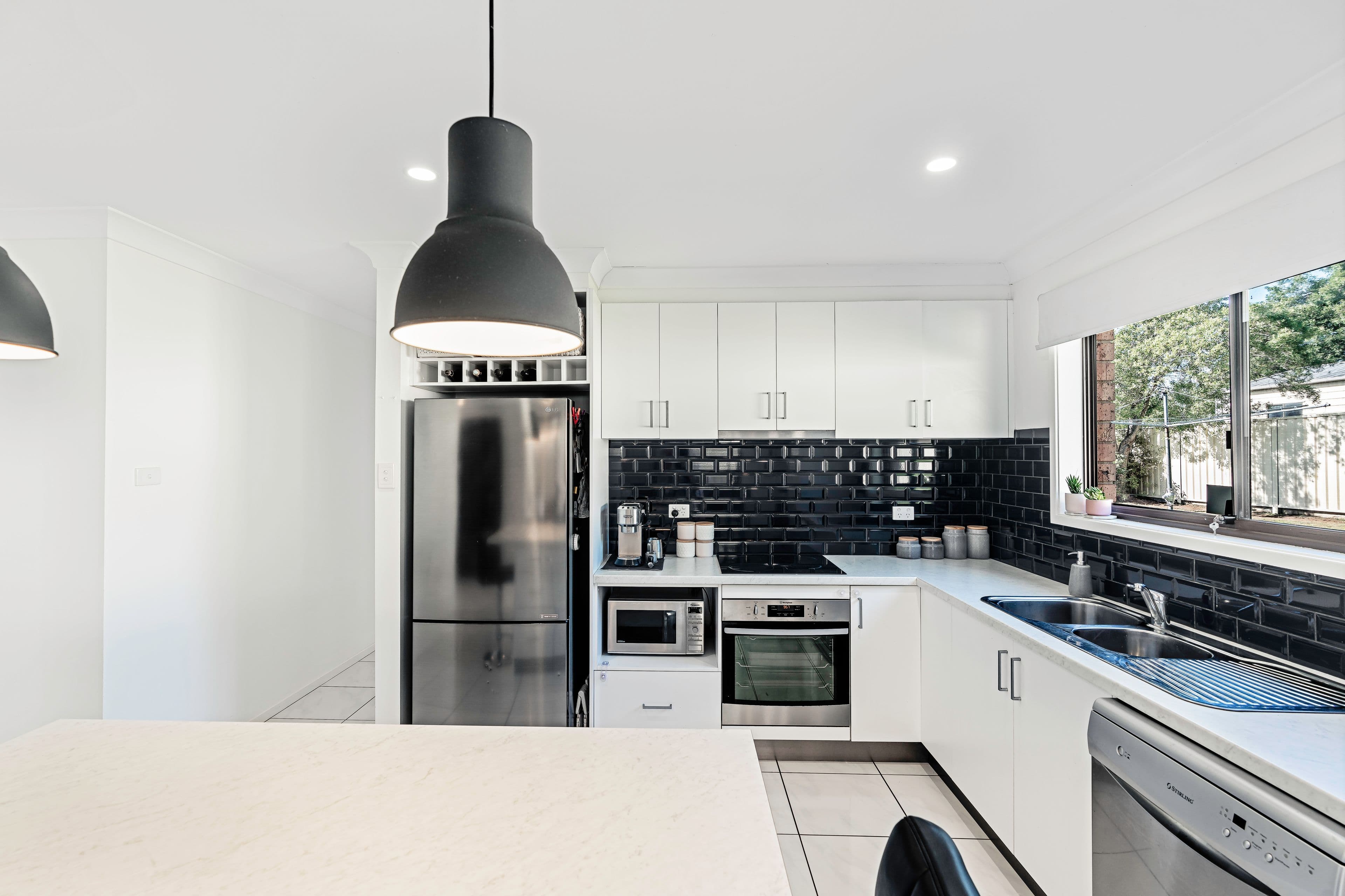 5 Carisbrook Close, Bomaderry NSW 2541, Bomaderry - Image 1