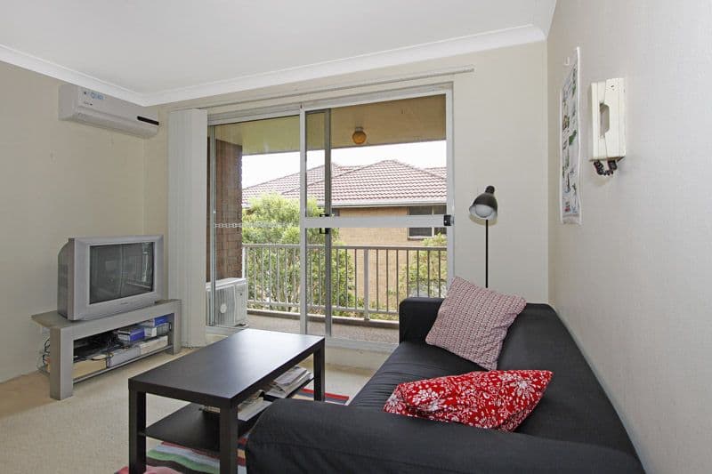54 Glencoe Street, SUTHERLAND NSW 2232, Sutherland - Image 1