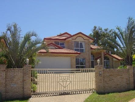 15 Alcheringa Place, ROBERTSON QLD 4109, Robertson - Image 1