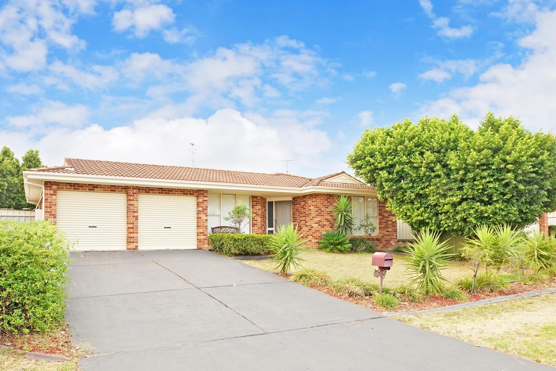 42 Kenneth Slessor Drive, Glenmore Park - Image 1