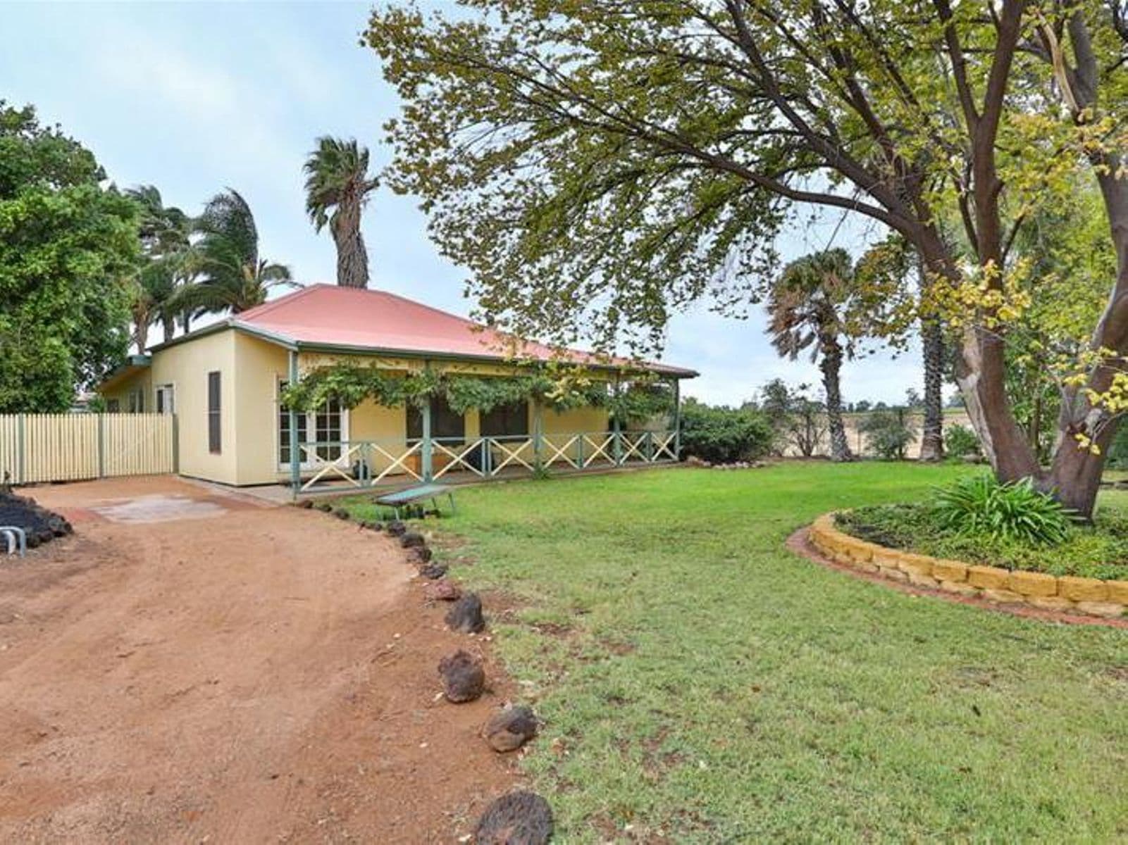 221 Euston Avenue, Irymple - Image 1