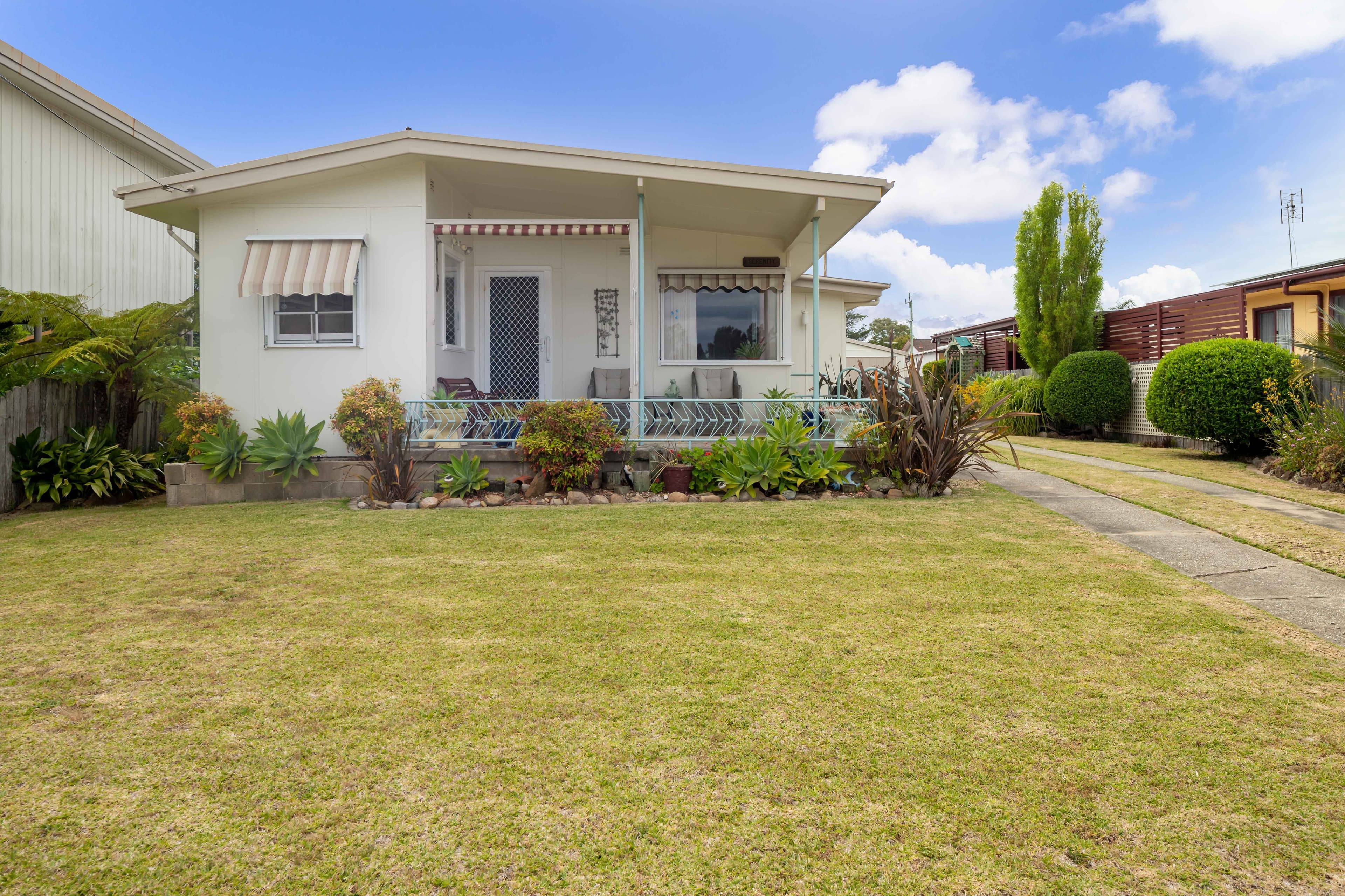 56 Sunpatch Parade, Tomakin - Image 1