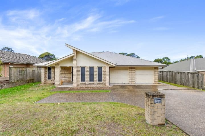 11 Bahrs Point Drive, Bahrs Scrub QLD 4207, Bahrs Scrub - Image 1