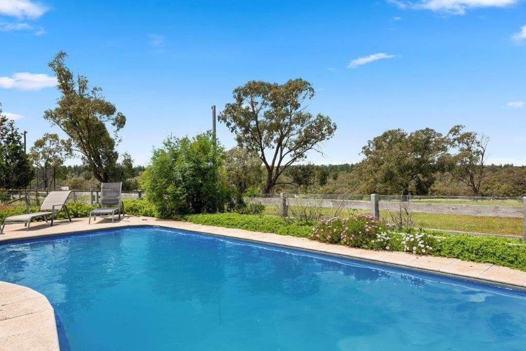 1488 Canyonleigh Road, Big Hill - Image 1