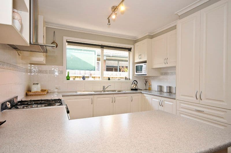 10 Toolimerin Avenue, BAYSWATER NORTH VIC 3153, Bayswater North - Image 1