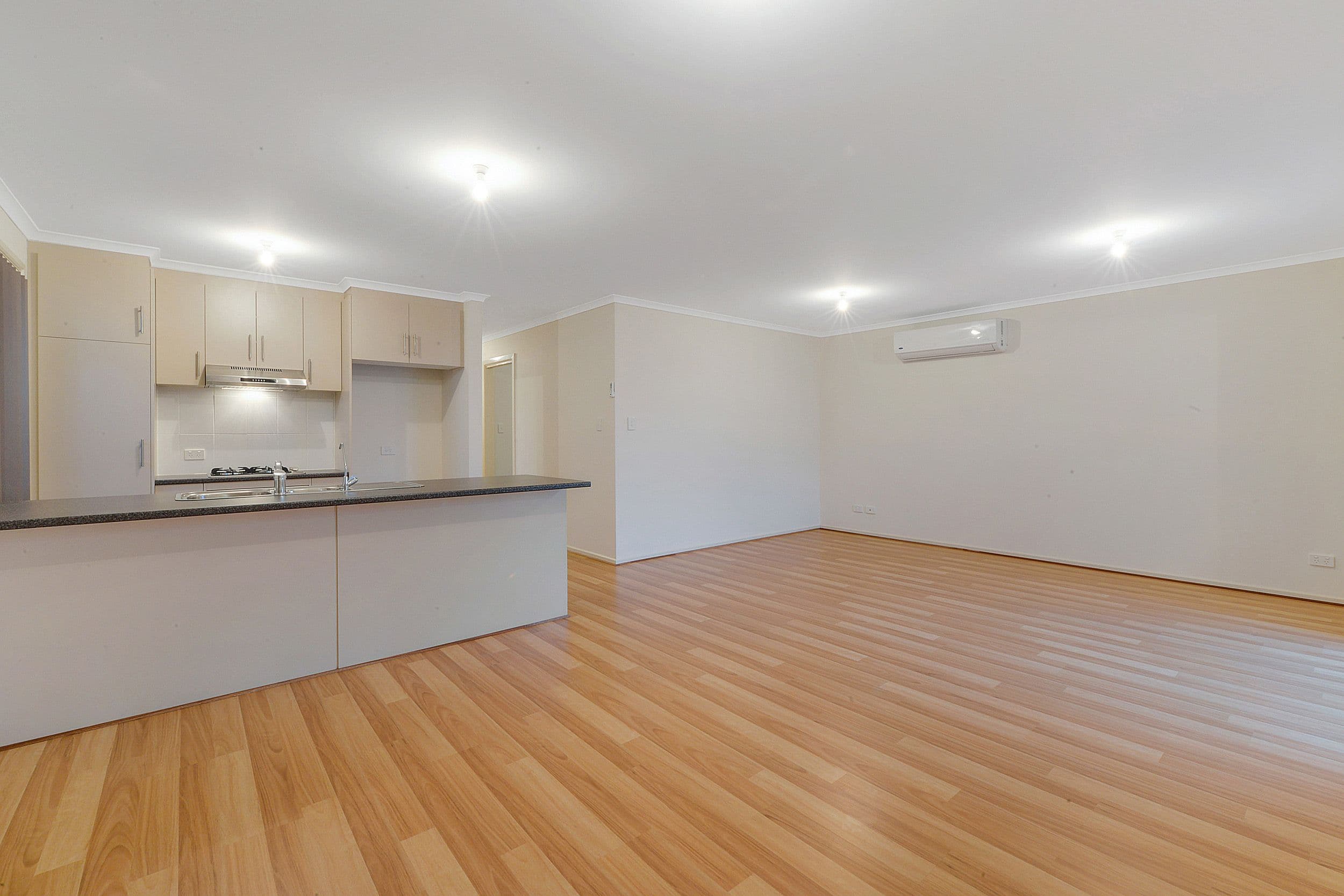 1/16 Broadmeadows Road, Tullamarine VIC 3043, Tullamarine - Image 1
