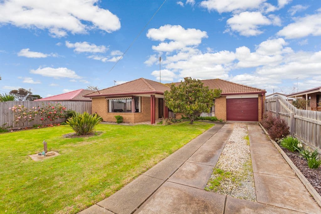 3 Trenton Parade, ST ALBANS PARK VIC 3219, St Albans Park - Image 1
