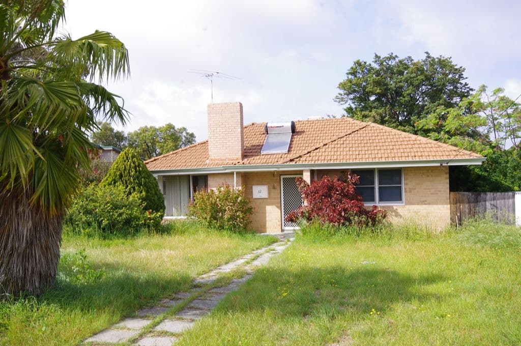 32 Camberwell Road, BALGA WA 6061, Balga - Image 1