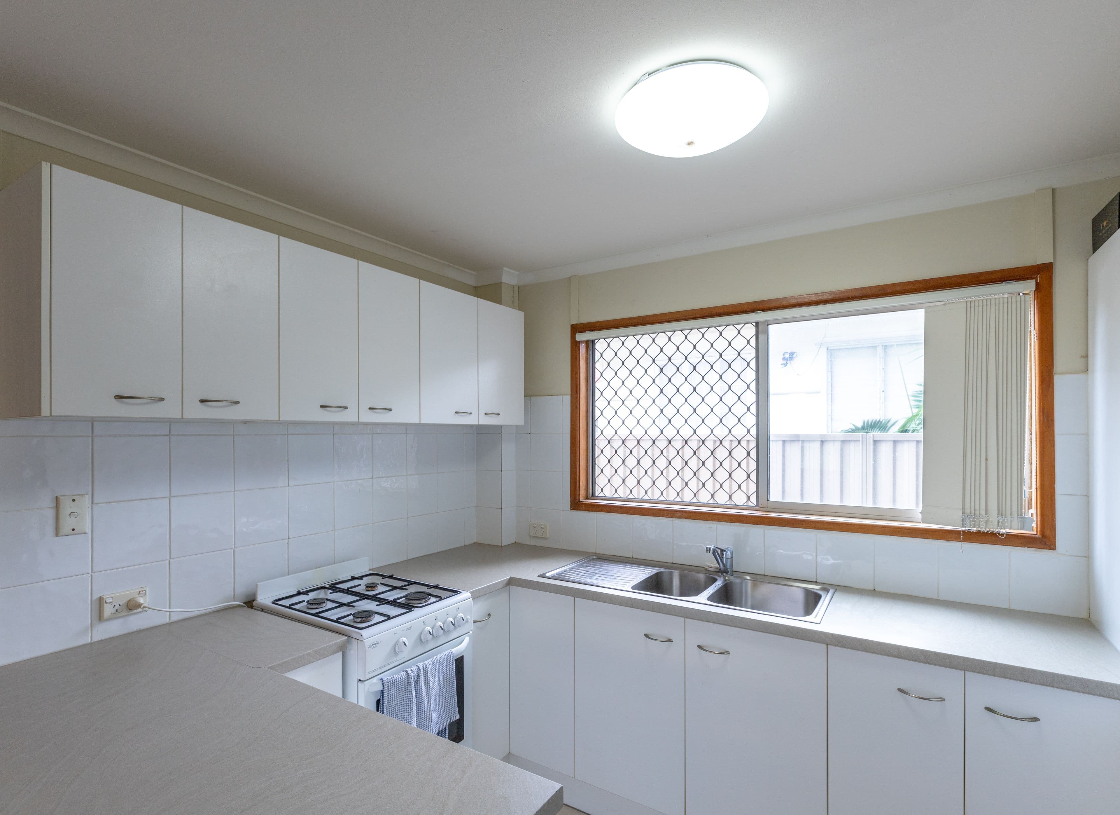 28 Stevens Street, Southport QLD 4215, Southport - Image 1