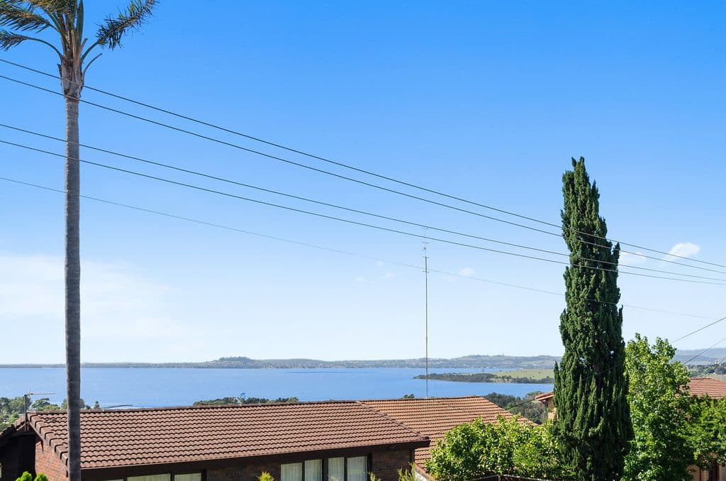 2 Fields Street, Kanahooka - Image 1