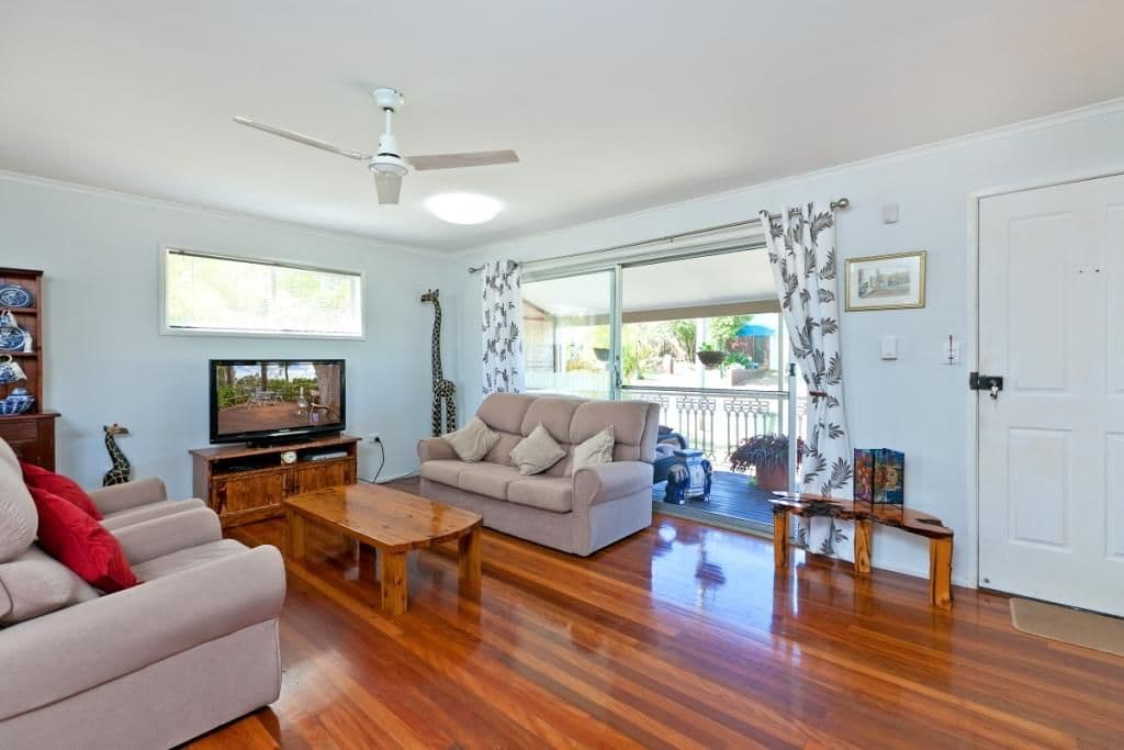 9 Yaringa Street, MANLY WEST QLD 4179, Manly West - Image 1